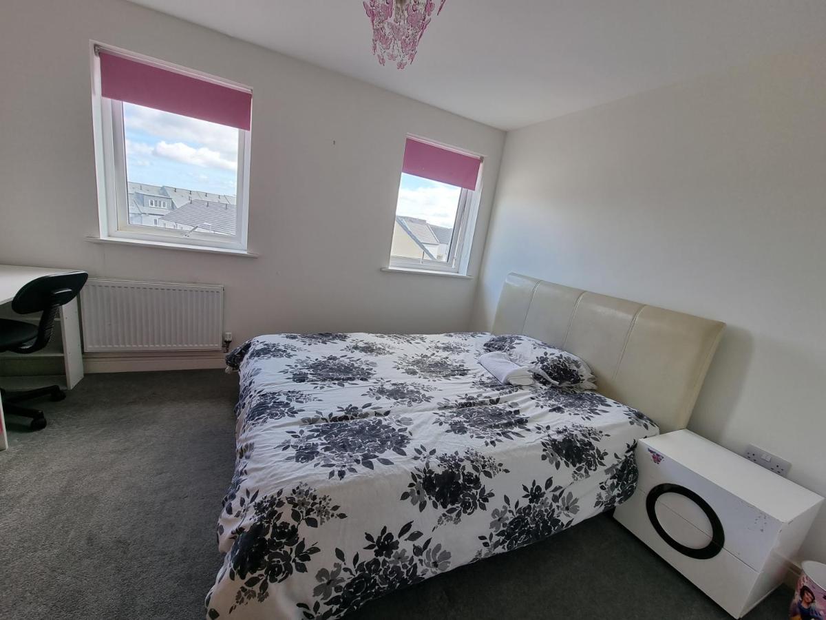 Kingsize Room Close To The A30 Camborne Pool Buitenkant foto